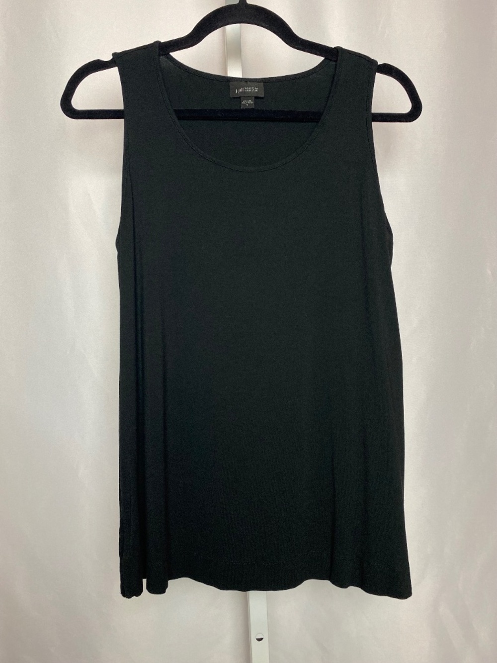 💙5/$15 J. Jill Womenʻs Classic Black Rayon Sleeveless Scoop Neckline Blouse Sm